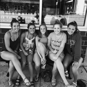 Meet your Posher, Emma